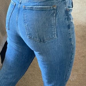 Abercrombie and Fitch mom jeans. Size 4/27. (Short)